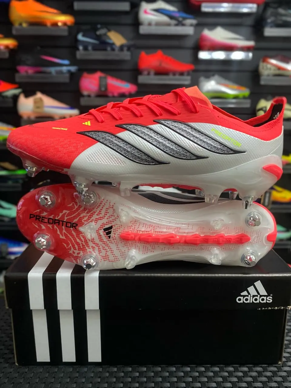 Adidas Adidas Predator Blanco y Rojo Flúor — vista 1 de 1