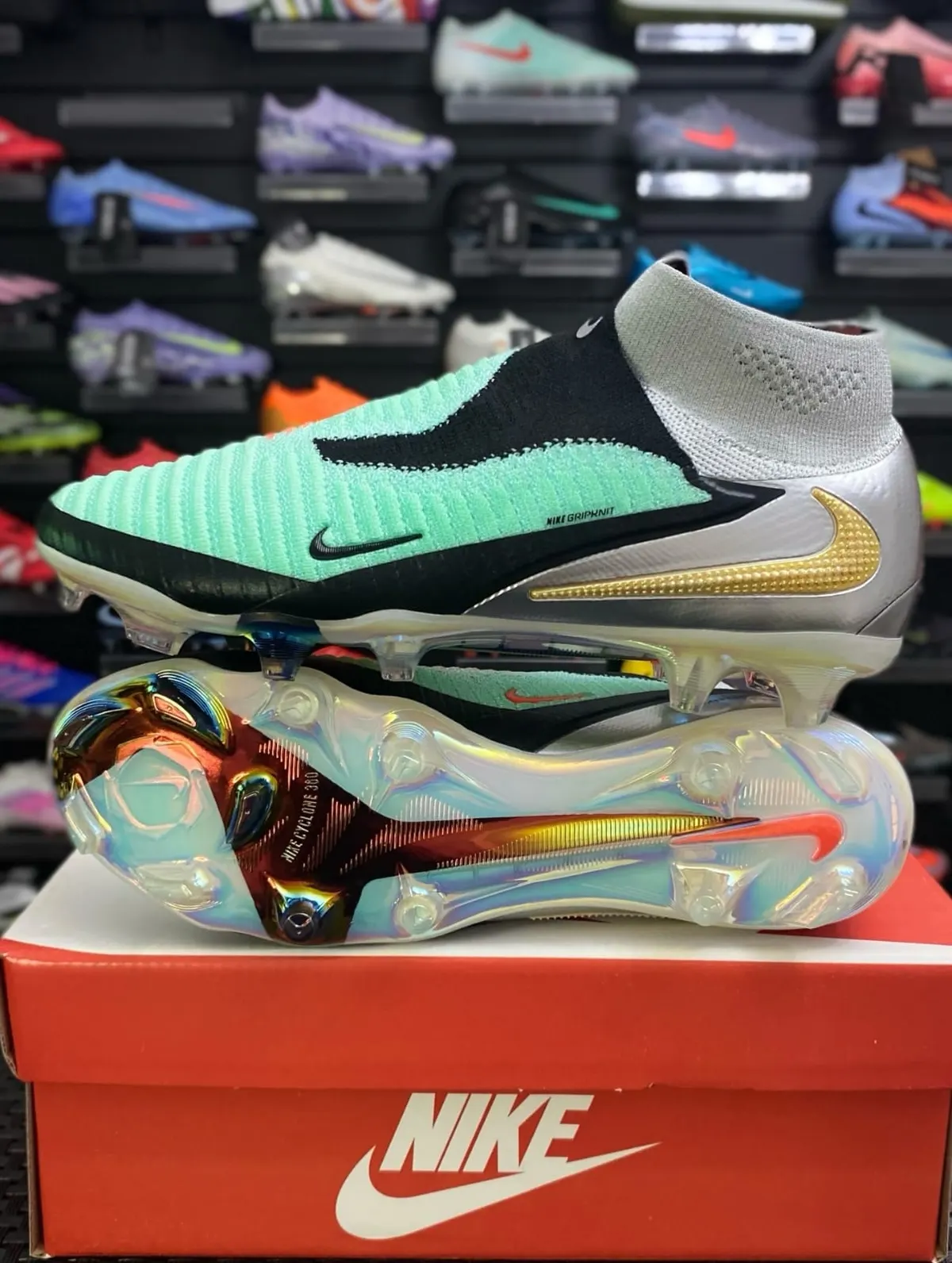 Nike Nike Phantom Menta y Negro — botín, foto principal