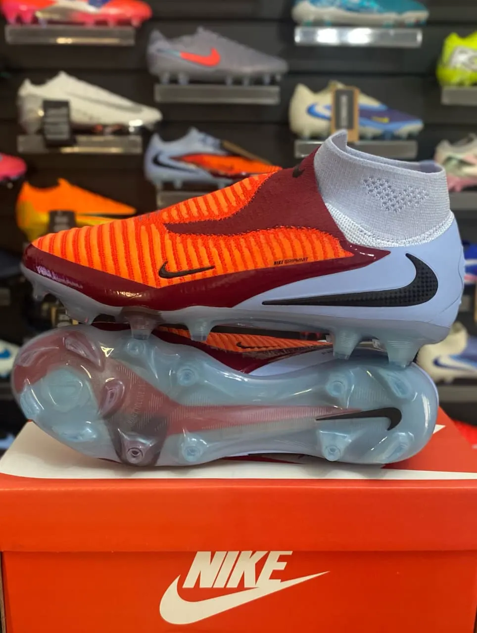 Nike Nike Phantom Naranja y Rojo — botín, foto principal