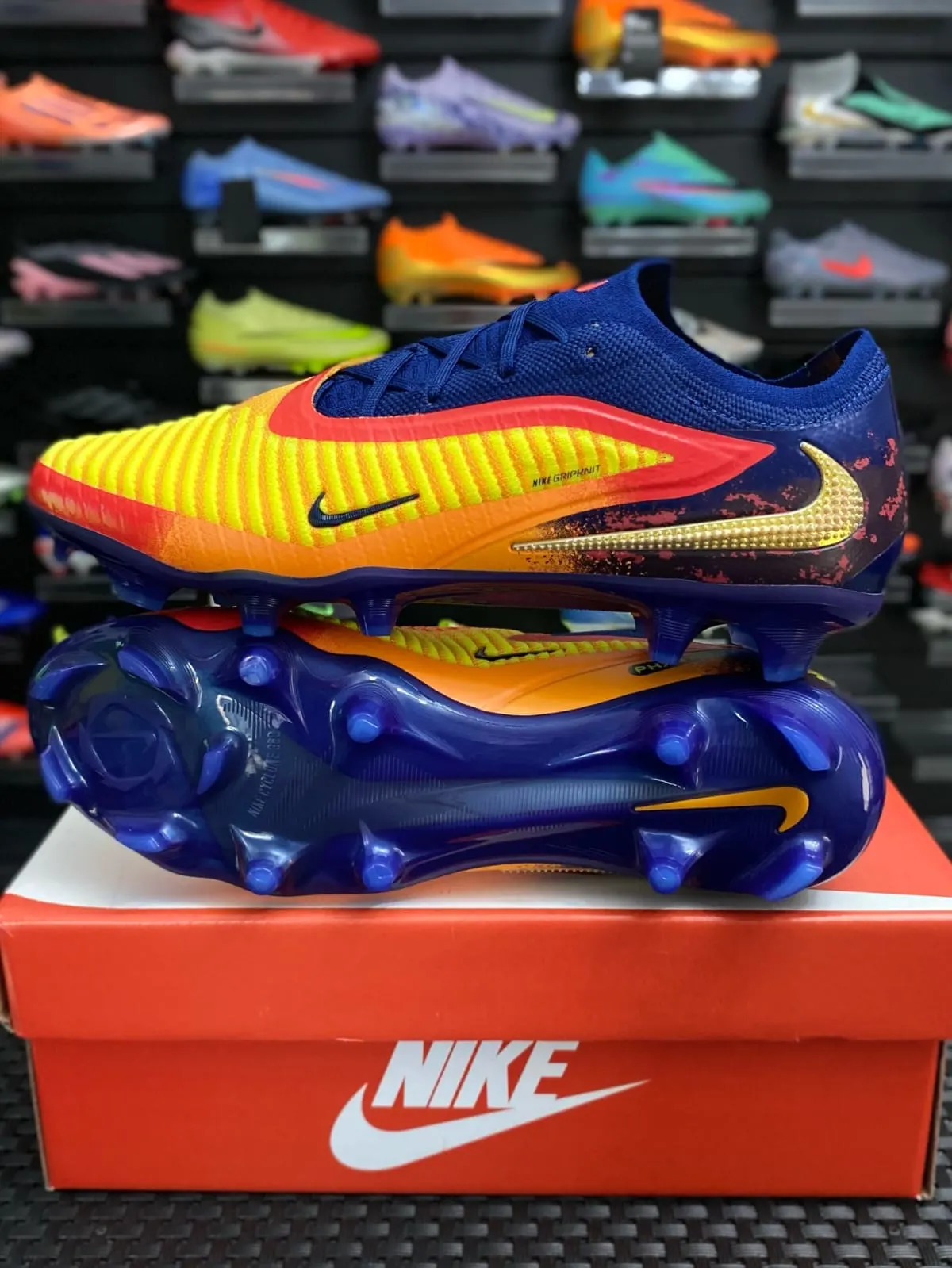 Nike Nike Phantom Naranja y Azul — botín, foto principal