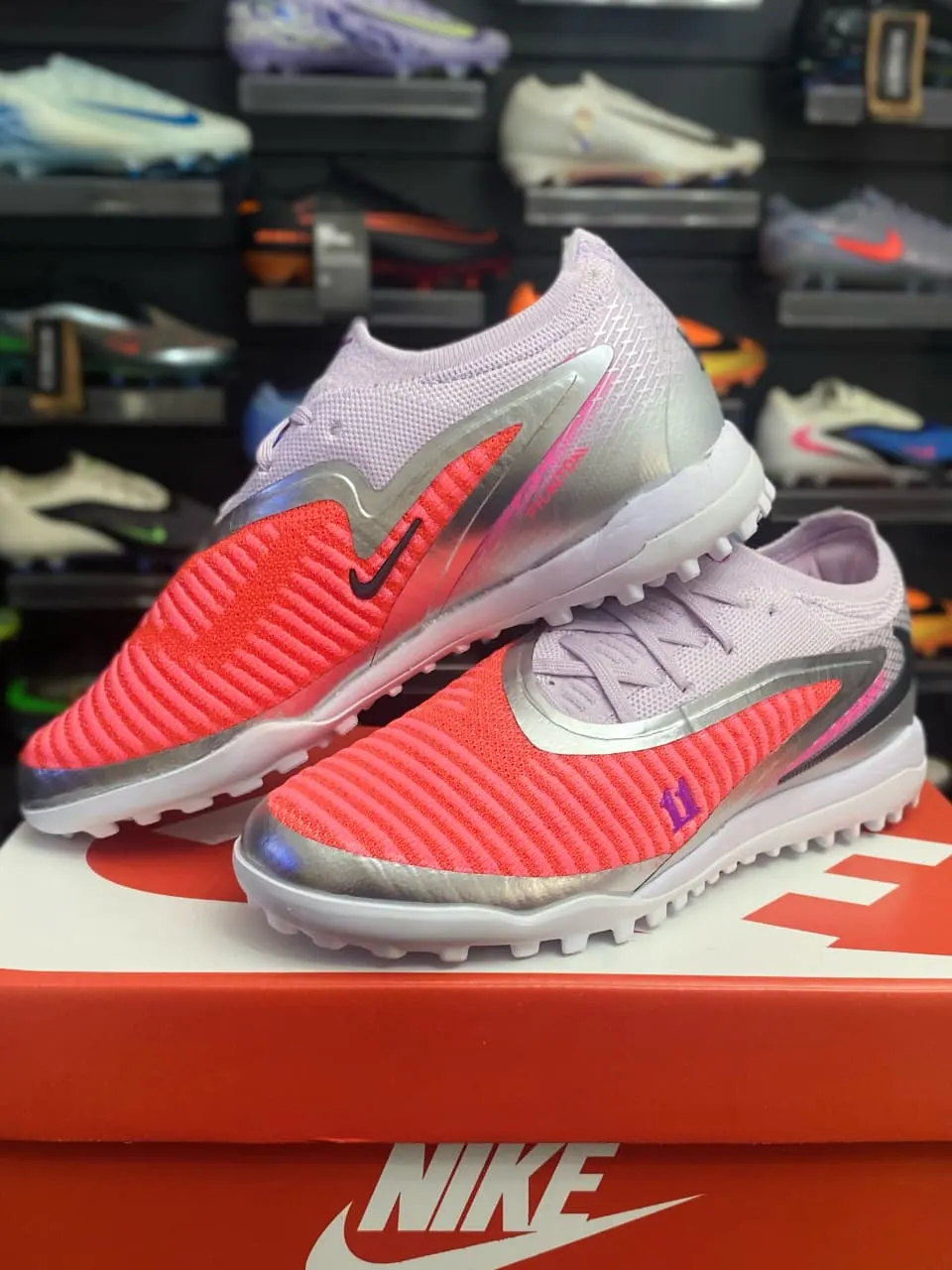 Nike Nike Phantom Plateado y Coral — vista 1 de 1