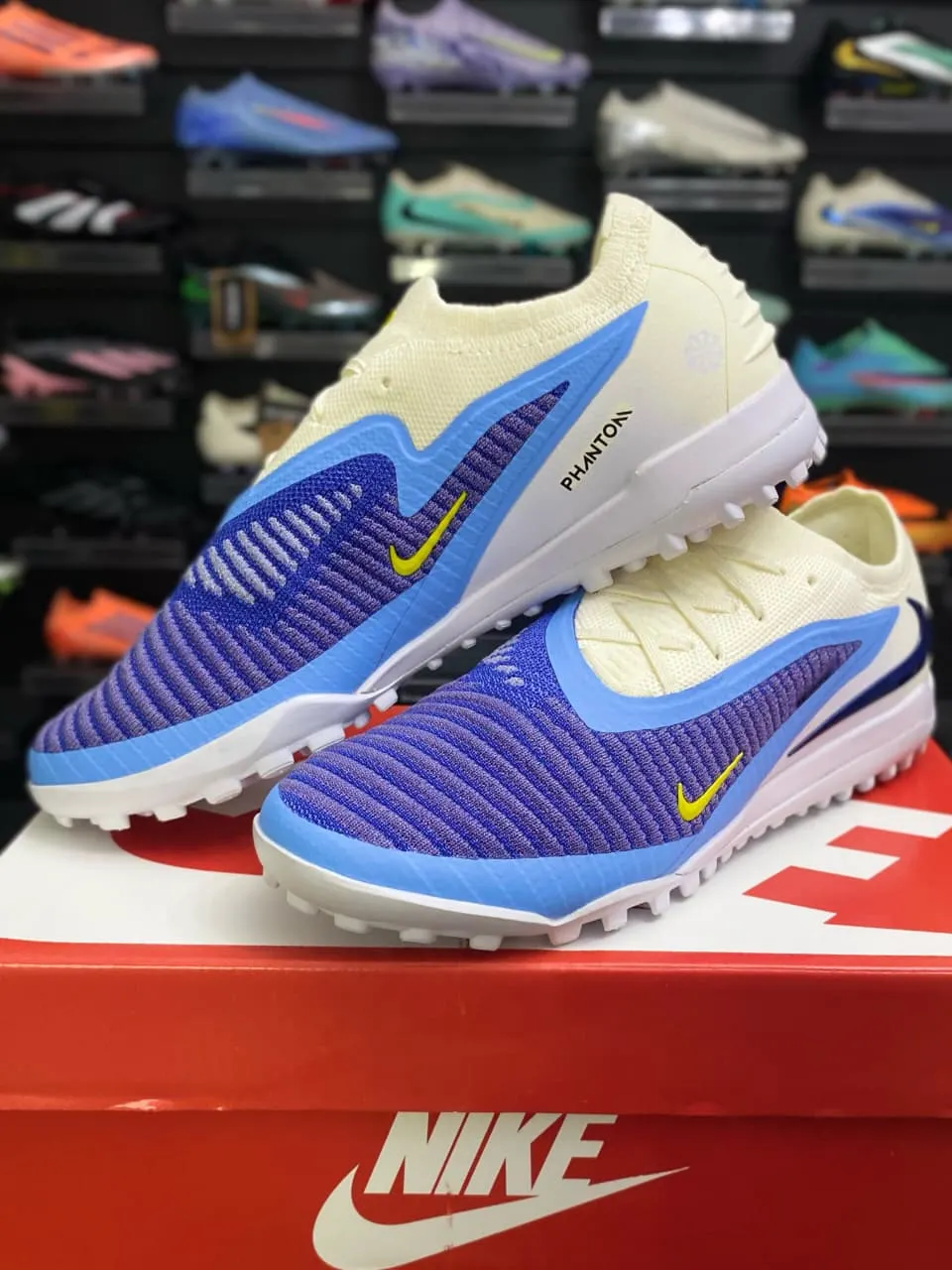 Nike Nike Phantom Crema y Violeta — vista 1 de 1